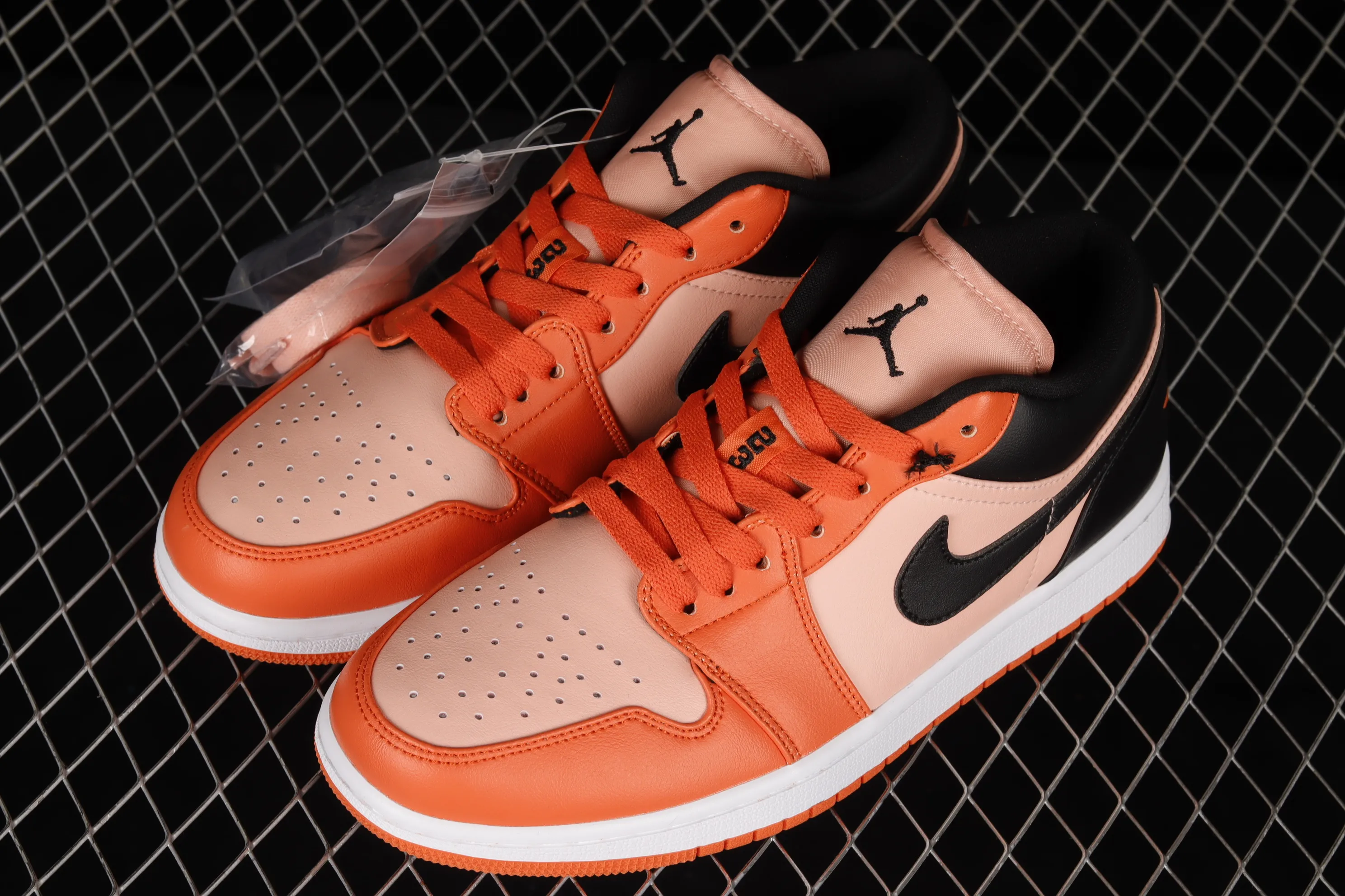 All categories Air Jordan Jordan series basketball shoes Air Jordan 1 Low Air Jordan 1 Low AJ1 Joe 1 white black orange low-top casual sneakers DM3379-600